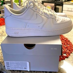 Nike Air Force 1 07’